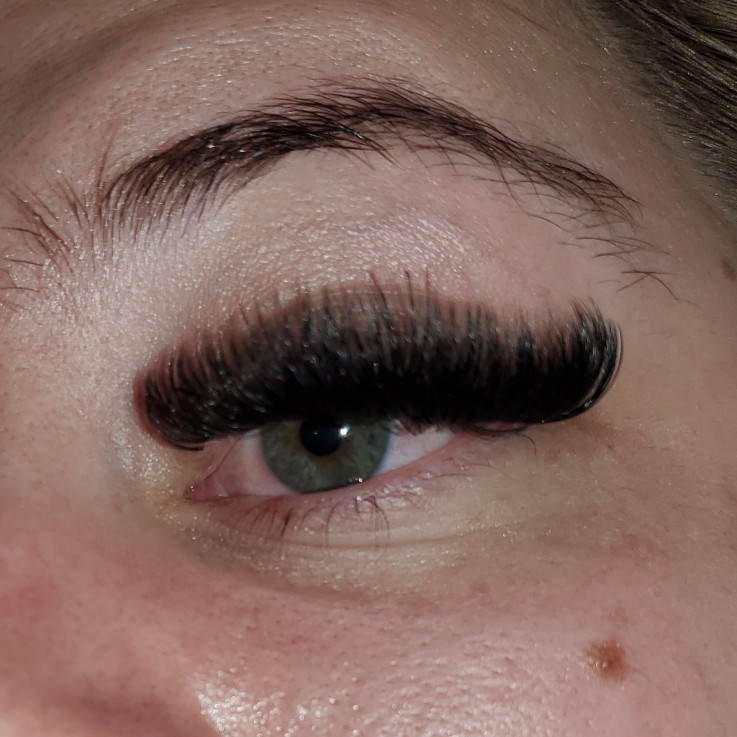 Eye Lashious Extension Pty Ltd