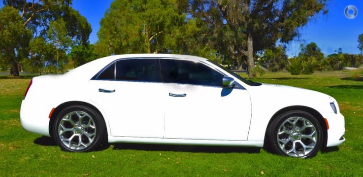 2016 Chrysler 300 C Luxury LX