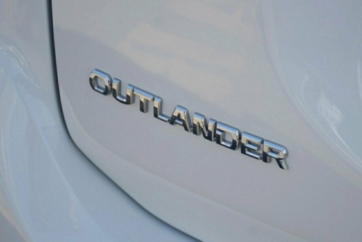 2016 Mitsubishi Outlander LS 2WD