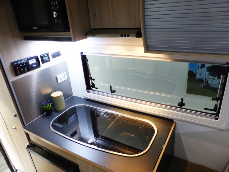 Ozcape Woondabaa Slide-On 