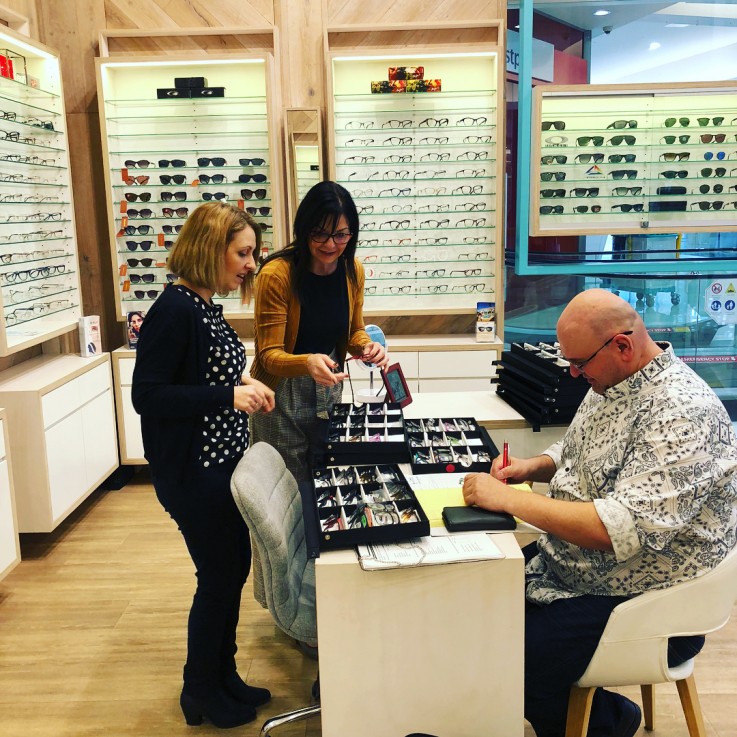 Macular Degeneration Eye Test At Cooper & Lourie AU