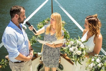 Get Affordable Marriage Celebrant in Sydney from Orna Binder Wedding Celebrant