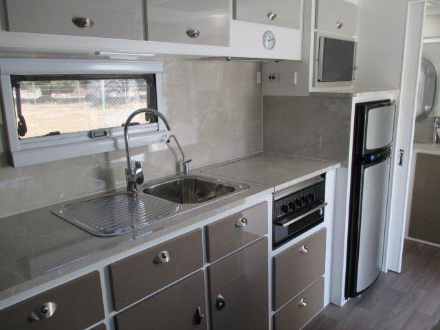   19′ Suncoast Meridian