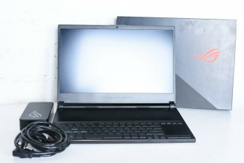 Msi Gaming Laptop /ASUS ROG Zephyrus S 1