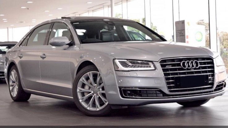 Chauffeur for Airport Transfer 