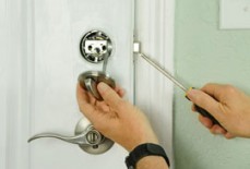 Cheap car locksmith near me