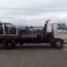 24/7 Breakdown Towing services  & Free Car Removal Logan City Based 0406 582 848