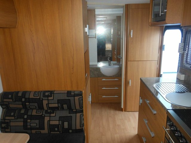 2010 Jayco Sterling Outback 20.64-1 Cara