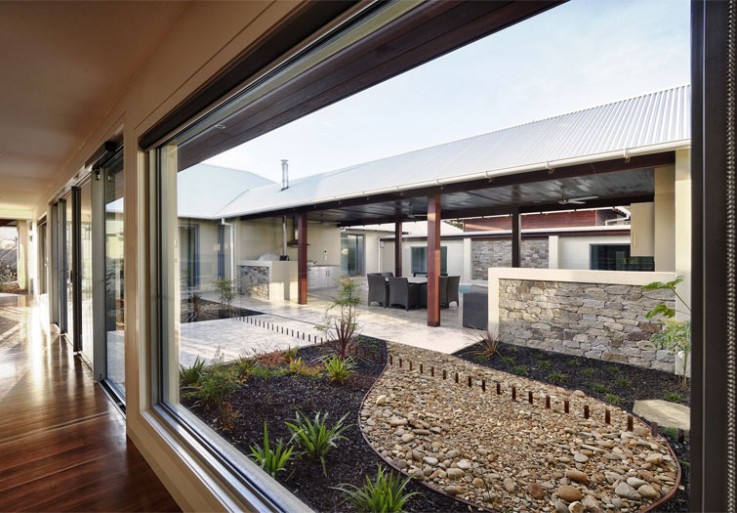 Double Glazed Window Melbourne | Insulation and Energy Efficiency