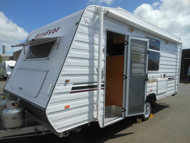 2008 Windsor Genesis 537s Caravan