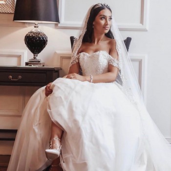 Unique Wedding Dress With Bridal Stores 
