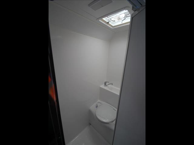 15'6 Micro single beds shower/toilet 