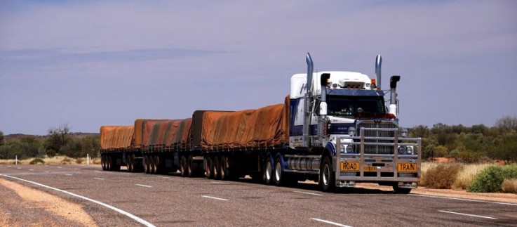 Truck & tyre shop