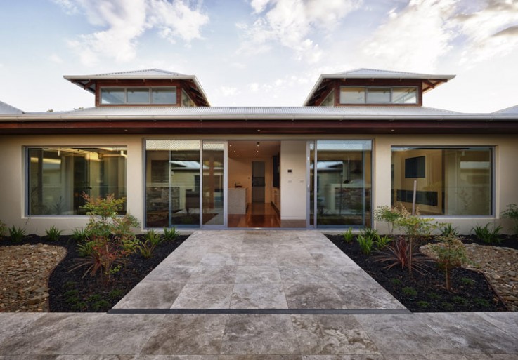 Best Quality Aluminium Sliding Doors in Melbourne | Rylock Windows & Doors