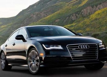 TRAVEL IN COMFORT & CONVENIENCE WITH CORPORATE LIMO CAR RENTAL IN GOLD COAST