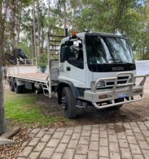 SEQ Crane Truck for Hire in North Brisbane, South Brisbane and Gold Coast