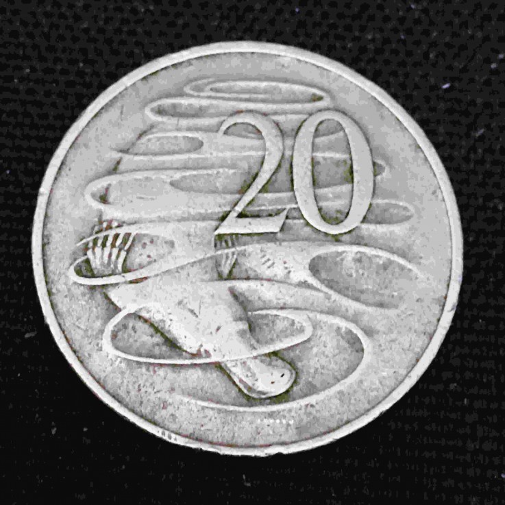  1966 AUSTRALIAN VINTAGE circ 20c COIN 