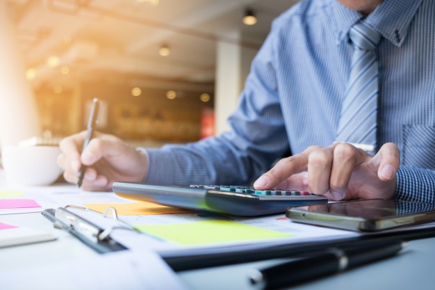 Need tax agents to help to file tax returns? 