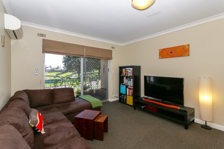 APARTMENT FOR SALE IN MAYLANDS