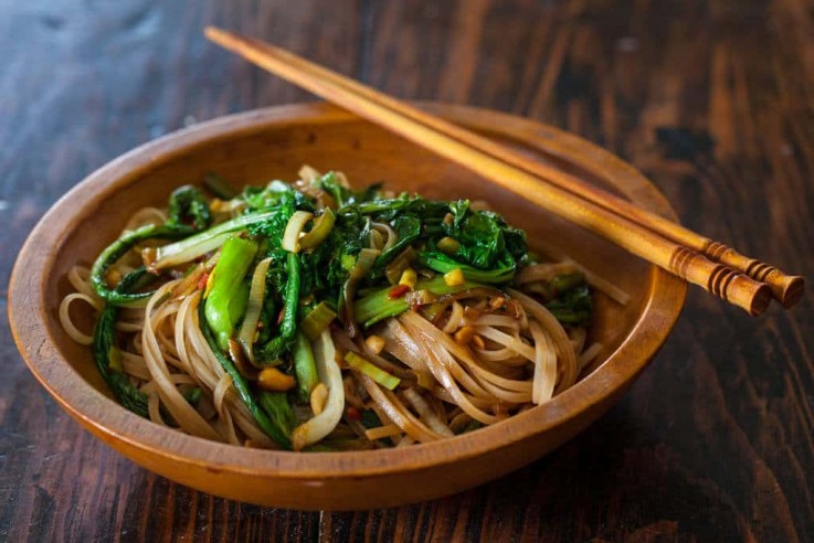 Honey Noodle and Modern Chinese Cuisines