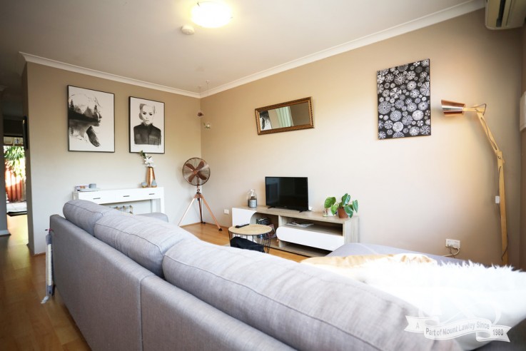 2/30 Watson Place, MAYLANDS