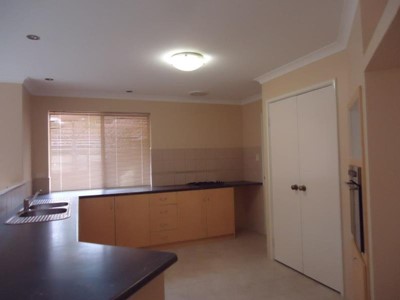 LARGE 4X2 FAMILY HOME CLOSE TO ALL AMENI