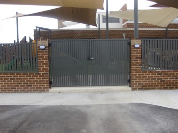 Install Vertical Slat Gates from Experts