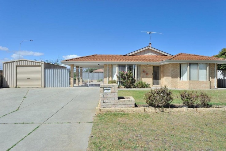 LISTED B Y CRAIG SMALL - SOLD BY ROB