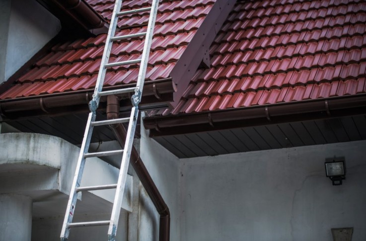 Top Tips to Hire Roofing Contractors