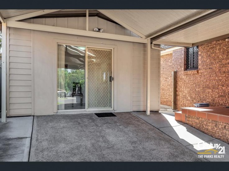 5a Tobruk Place Bossley Park NSW 2176