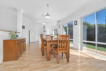 Fantastic Location - Bluff Point Estate