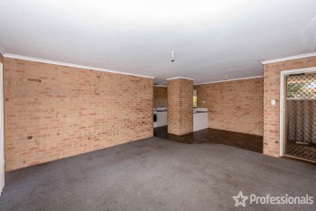 CENTRAL LOCATION - ONE WEEKS FREE RENT 