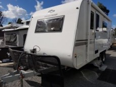 GRANDCRUISER 1750 SEMI OFF-ROAD CARAVAN