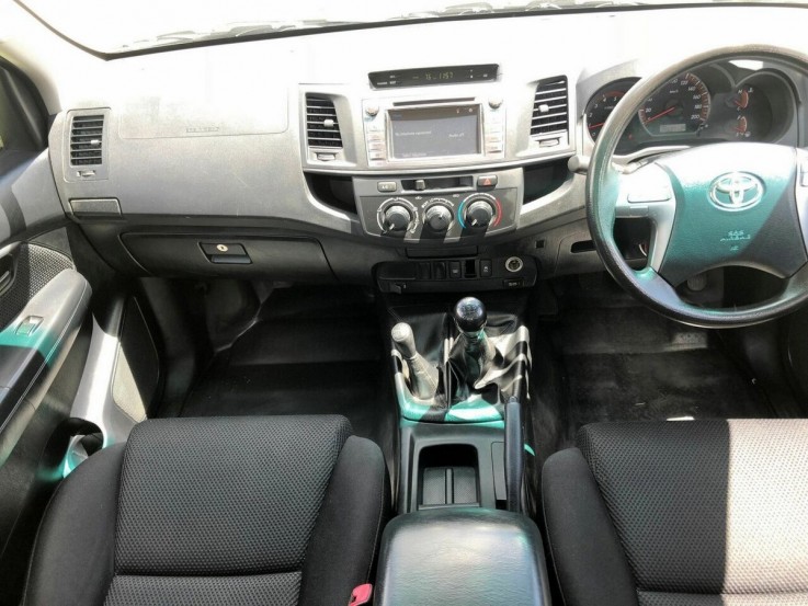 2014 Toyota Hilux SR Double CAB KUN26R M