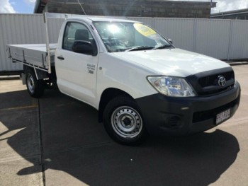 2011 TOYOTA HILUX WORKMATE