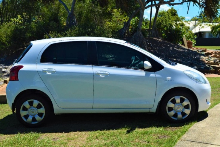 Toyota Yaris NC Hatchback 