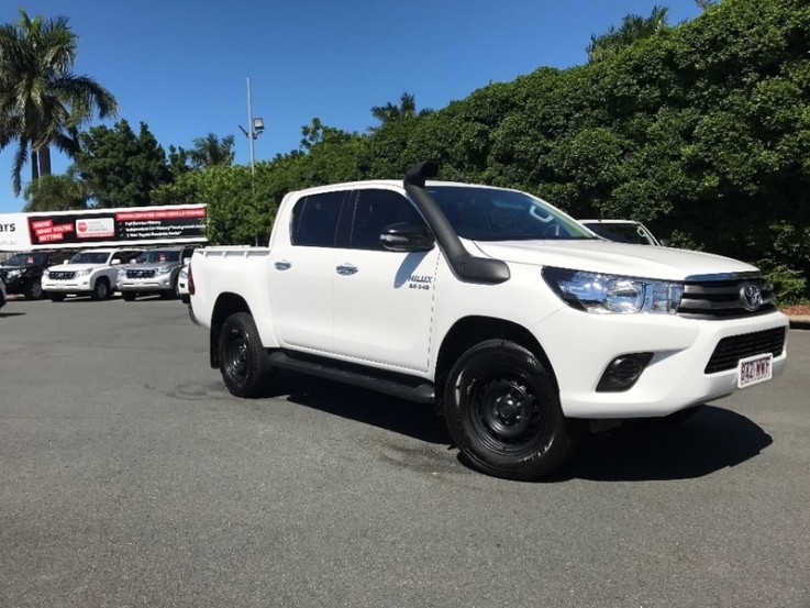 2016 Toyota Hilux Sr Utility (White)