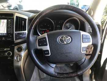 2015 Toyota Landcruiser Sahara Wagon (Bl