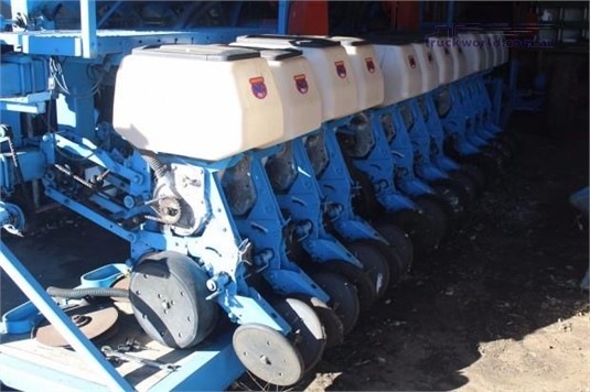 Monosem 12 Row NG plus 3 Planters