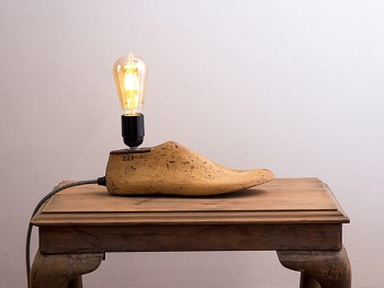 Cobblers Shoe Lamp