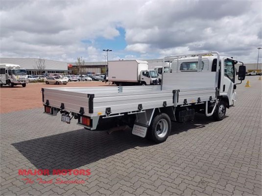 2009 Isuzu NPR 200 Table / Tray Top