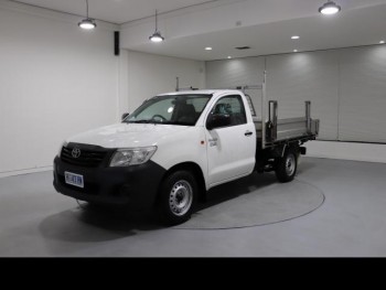 TOYOTA HILUX WORKMATE 2012
