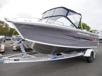 QUINTREX 490 FISHABOUT DLX - RUNABOUT