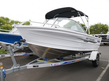 QUINTREX 430 FISHABOUT - RUNABOUT