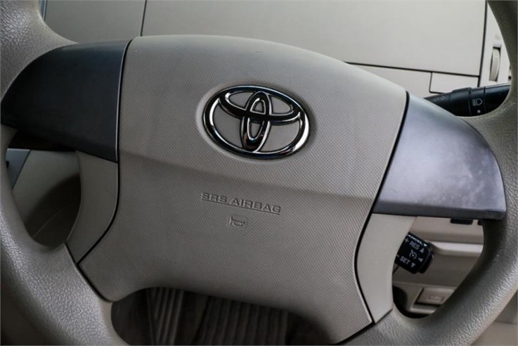 2006 Toyota Estima