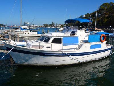 Grand Banks Flybridge Cruiser 35 Aquila 
