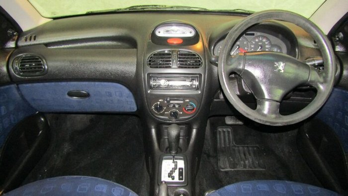 2002 Peugeot 206 XR T1 MY02