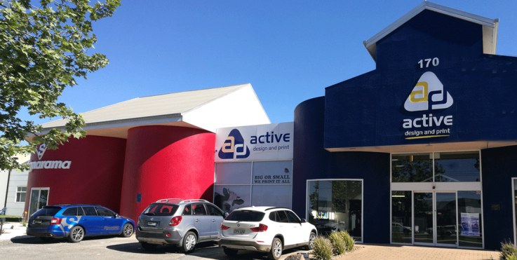 Active Design & Print business card vistaprint