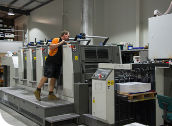 Jennings Print & Corporate Colour Copy Centre business card vistaprint