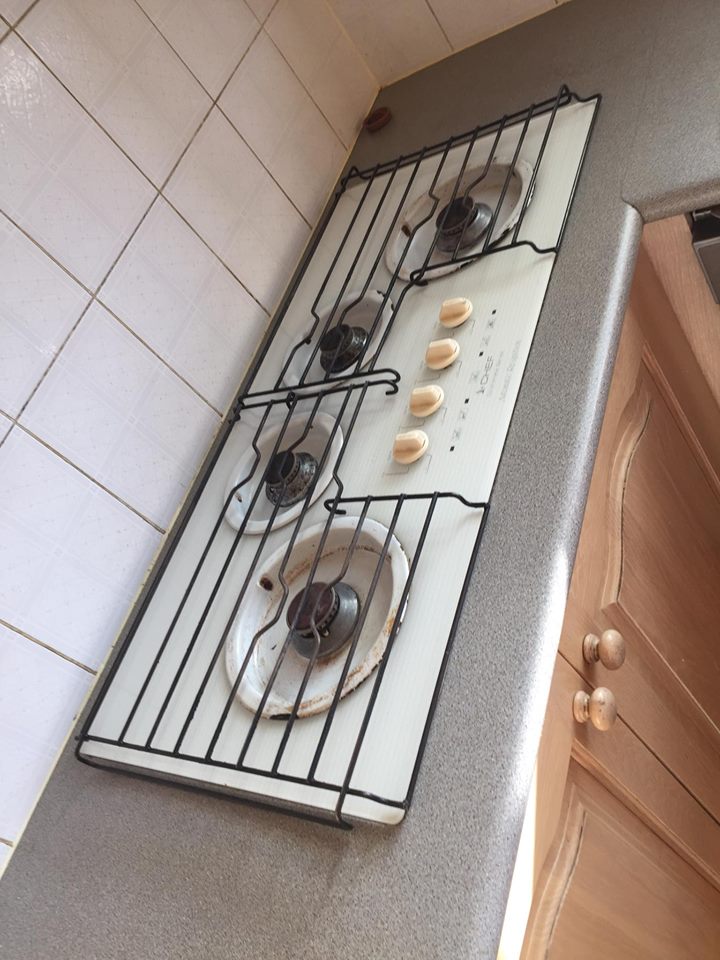 Hire the professional carpet cleaner in Melbourne Now !!